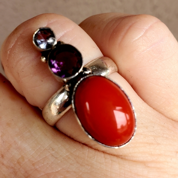 New Red Coral and Amethyst 925 Silver Ring. - Picture 4 of 13